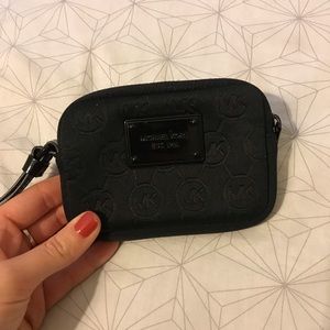 MICHAEL KORS BLACK COINPURSE